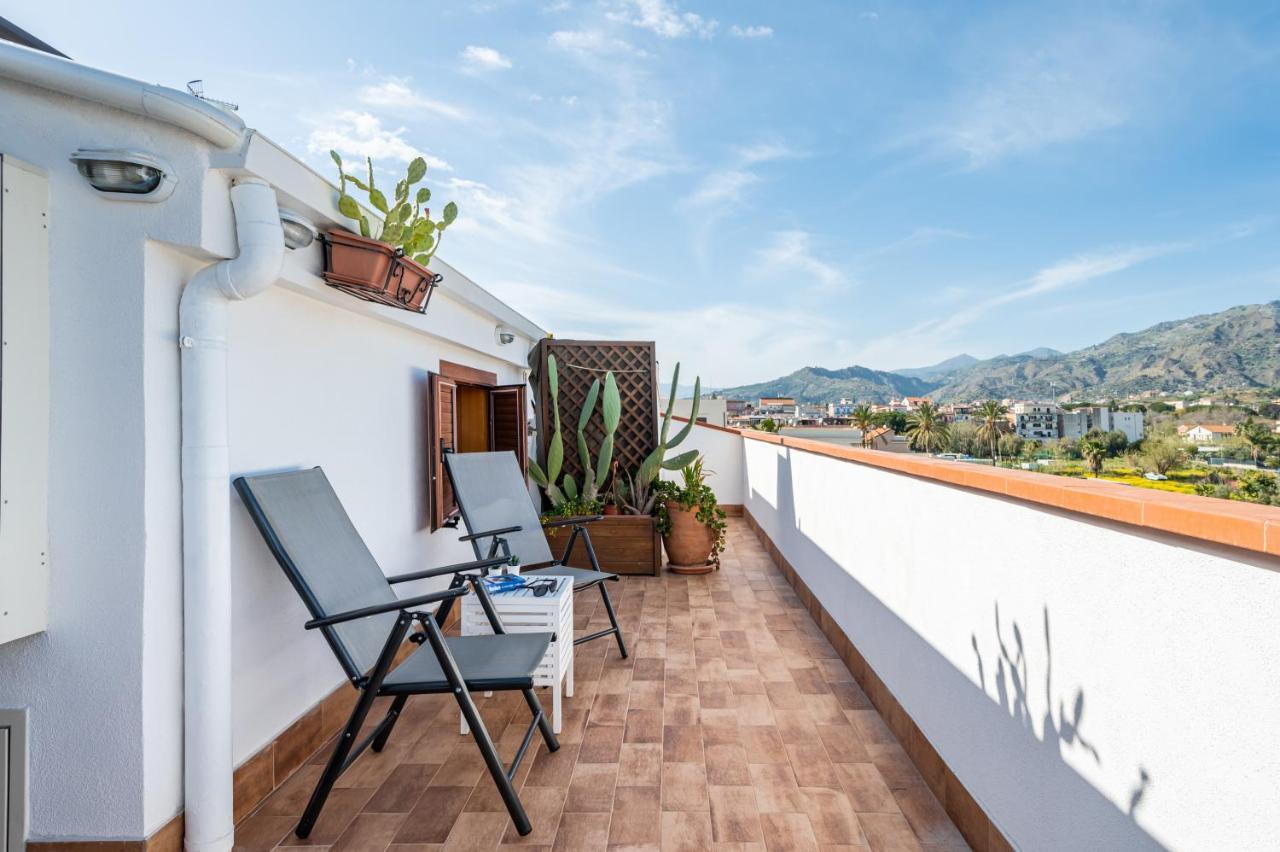 Naxos Charming Penthouse With Swimming Pool X6 Leilighet Giardini Naxos Eksteriør bilde